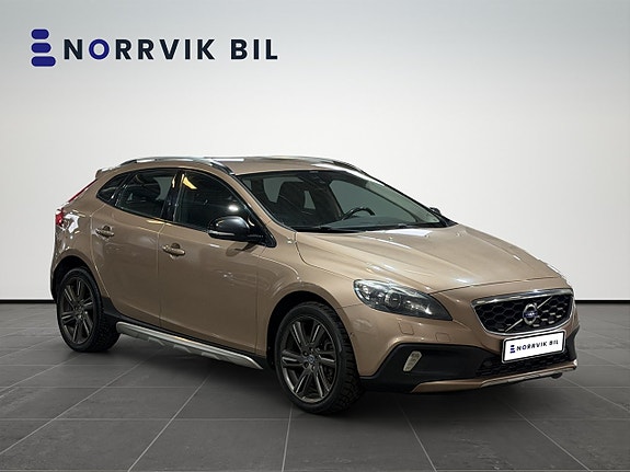 Volvo V40 Cross Country 4 of 5