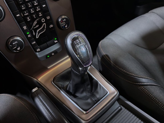 Volvo V40 Cross Country 27 of 28