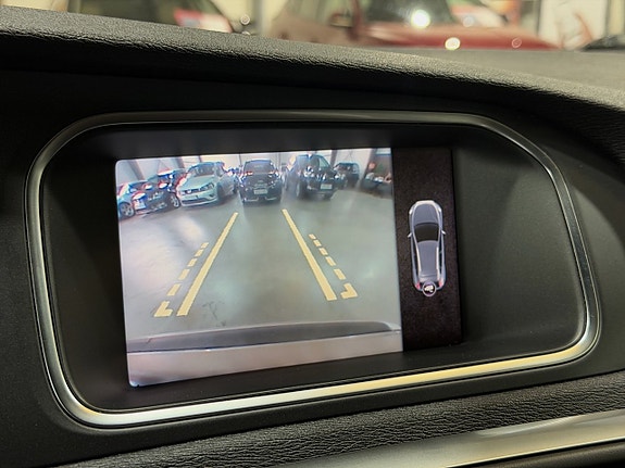 Volvo V40 Cross Country 15 of 28