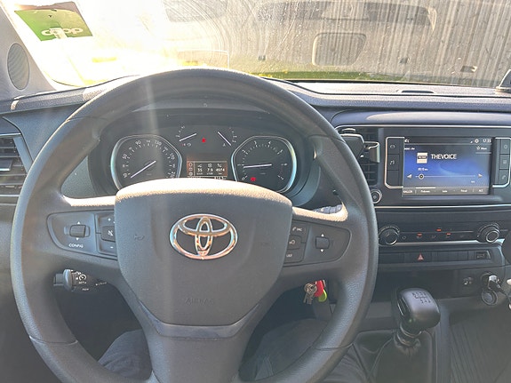 Toyota Proace Verso 5 of 5