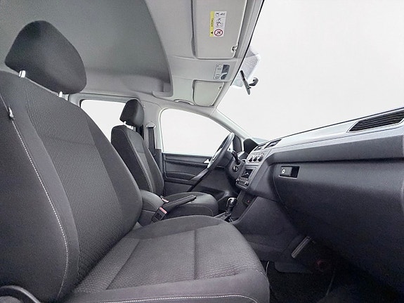 Volkswagen Caddy Maxi 17 of 24
