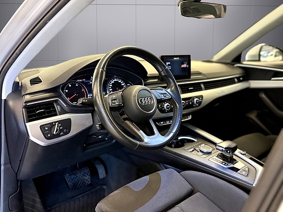 Audi A4 17 of 23