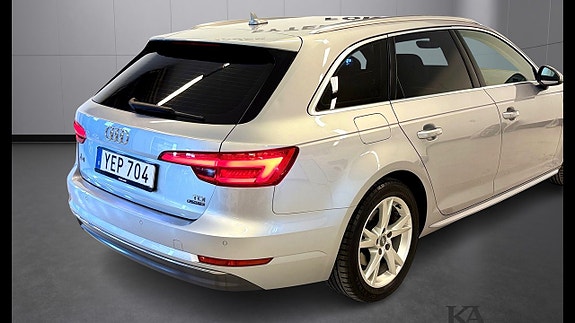 Audi A4 5 of 23