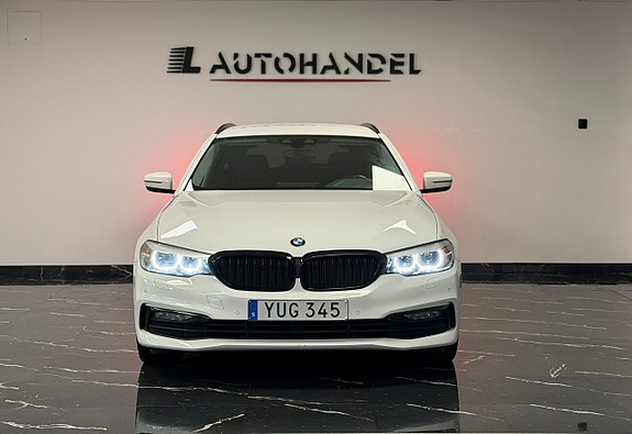 BMW 520d 2 of 5