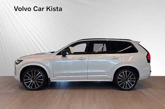 Volvo XC90 3 of 30