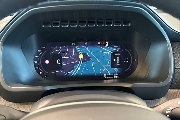 Volvo XC90 23 of 30