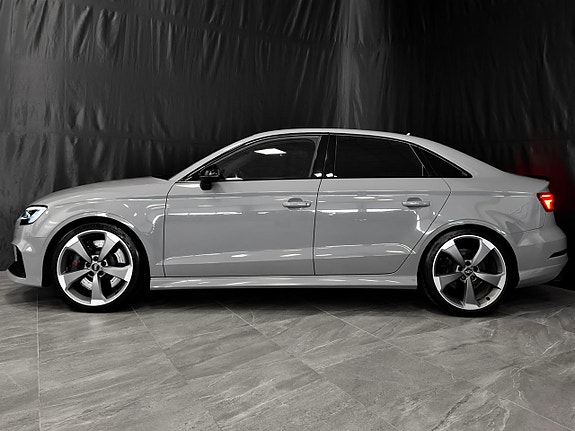 Audi RS3 10 of 30