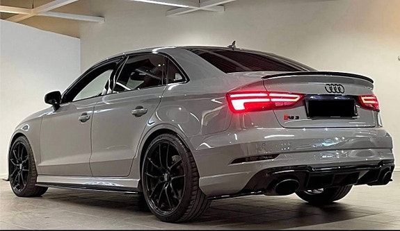 Audi RS3 2 of 4
