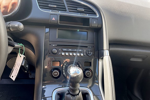Peugeot 3008 6 of 9