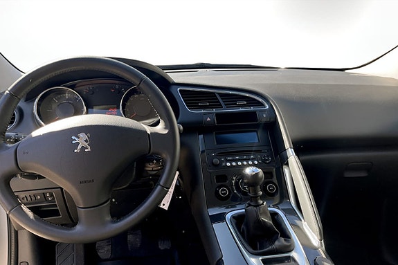 Peugeot 3008 4 of 5
