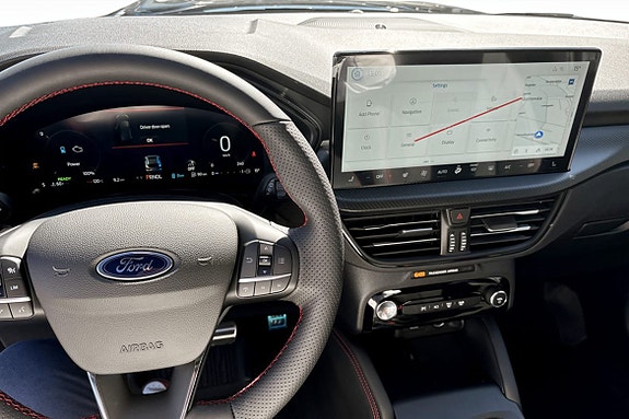 Ford Kuga 7 of 18
