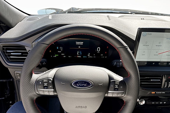 Ford Kuga 14 of 18