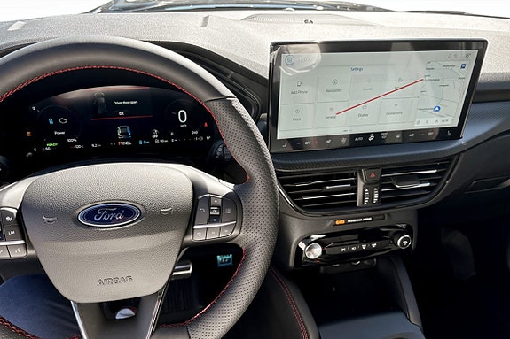 Ford Kuga 8 of 18