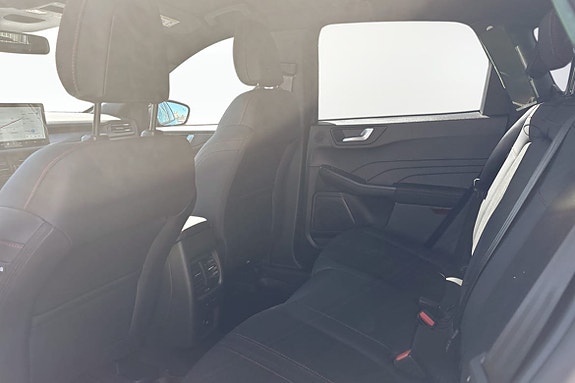 Ford Kuga 16 of 18