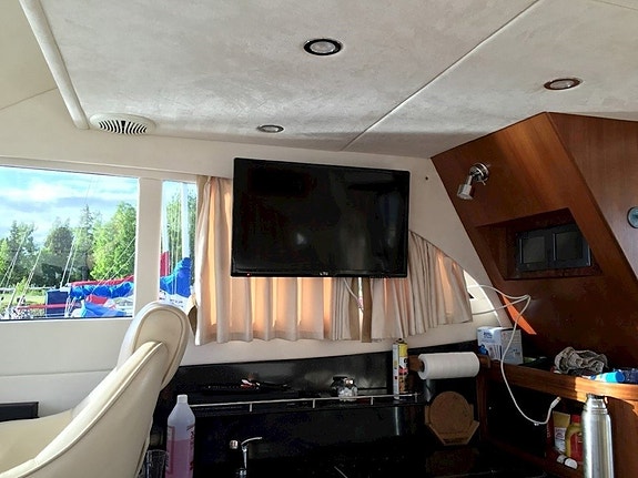 Galeon 330 Fly / 2 x VP D4-225 hk 9 of 30