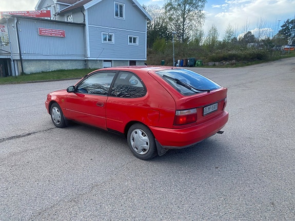 Toyota Corolla 5 of 13
