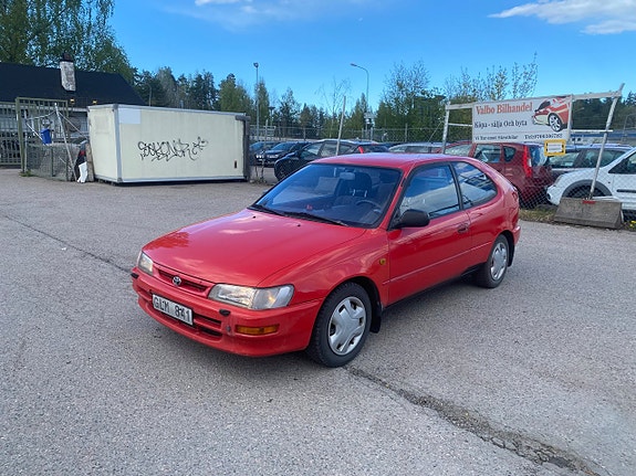 Toyota Corolla 3 of 13