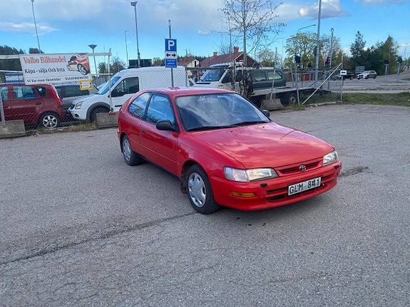Toyota Corolla 2 of 13