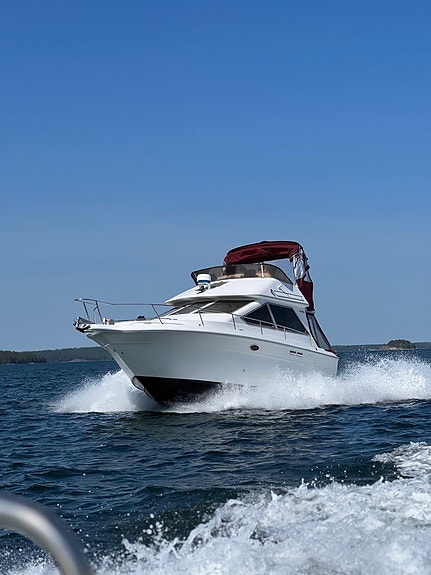 searay 300 SDB 2 of 5