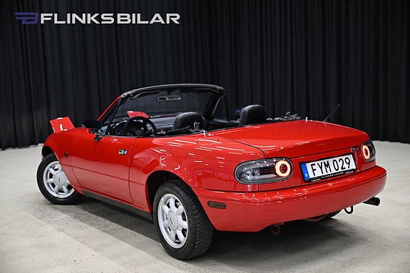 Mazda MX-5 5 of 27