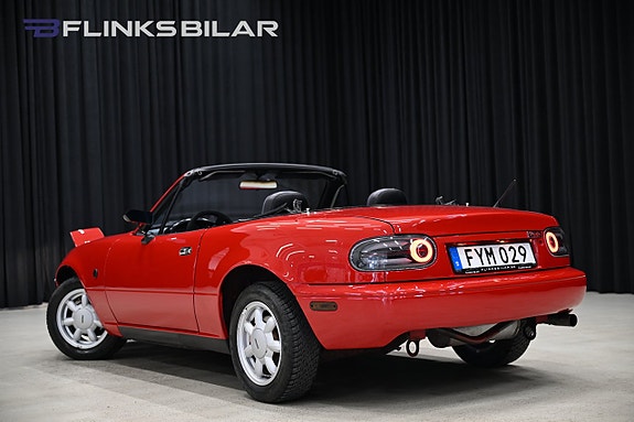 Mazda MX-5 8 of 27