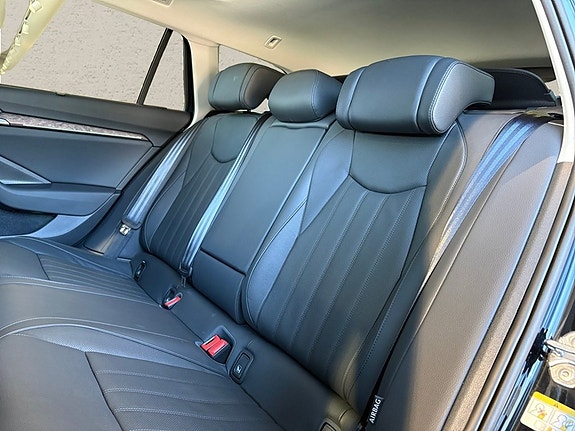 Skoda Superb 5 of 5