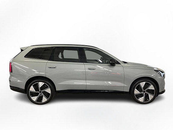Volvo EX90 8 of 15