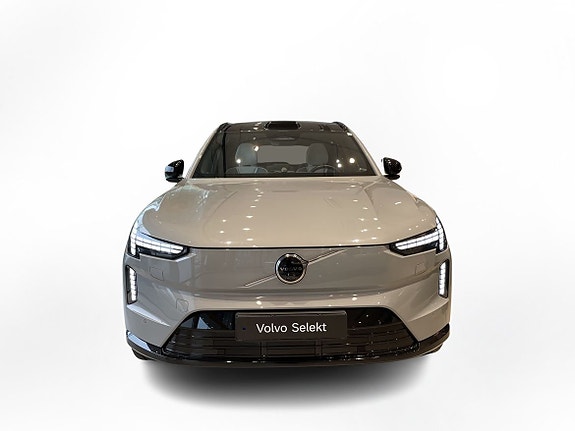 Volvo EX90 5 of 15