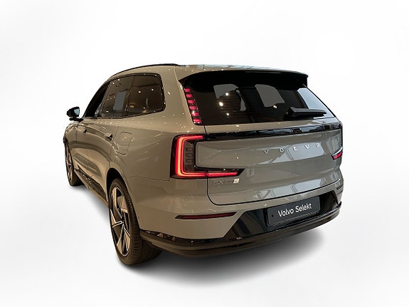 Volvo EX90 3 of 15