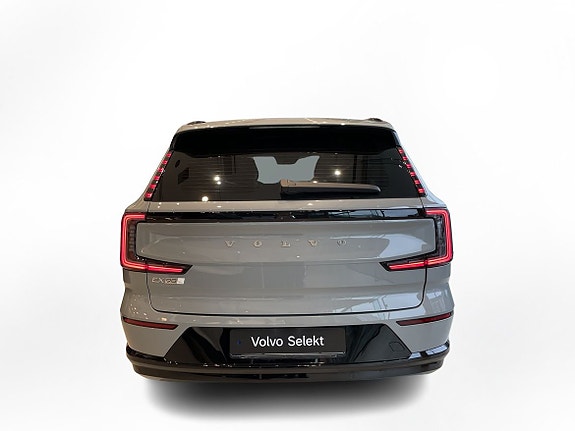 Volvo EX90 7 of 15