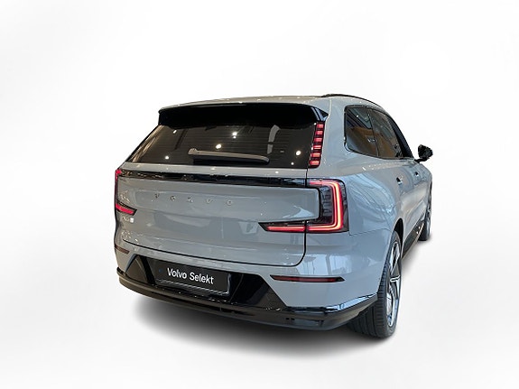Volvo EX90 9 of 15