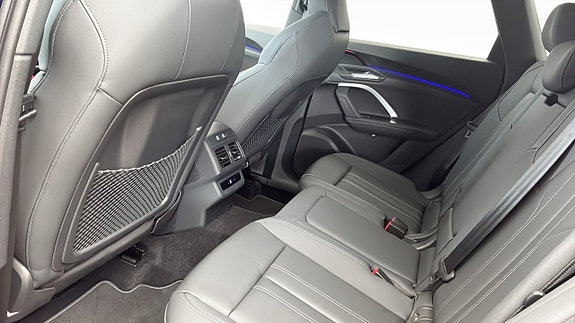 Audi Q5 12 of 13