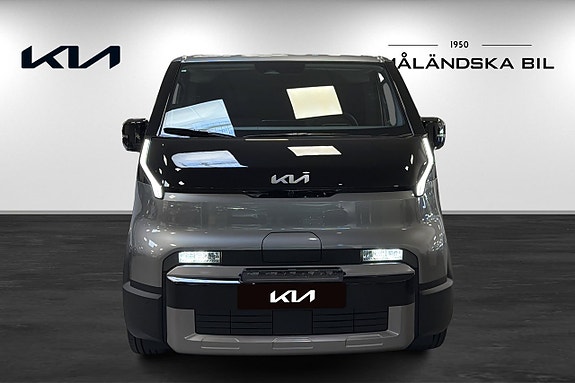 Kia PV5 2 of 5