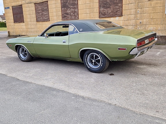 Dodge Challenger 10 of 10