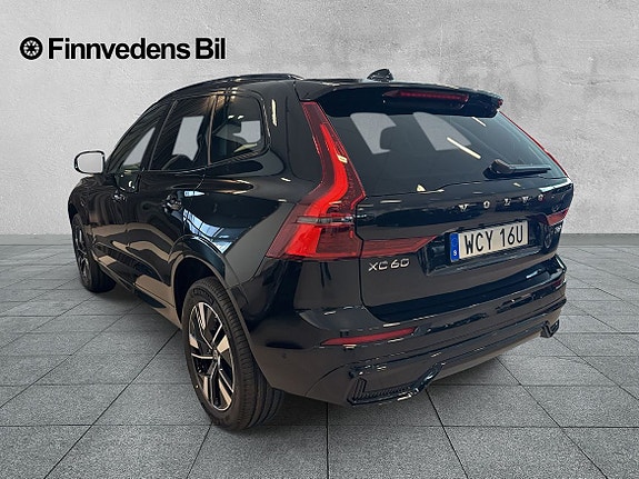 Volvo XC60 4 of 5