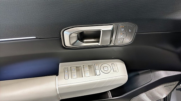 Kia EV4 11 of 13