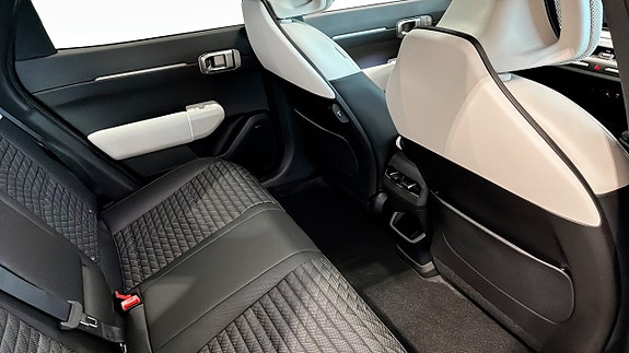 Kia EV4 3 of 13