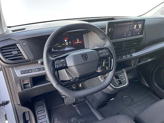 Peugeot e-Expert 7 of 14