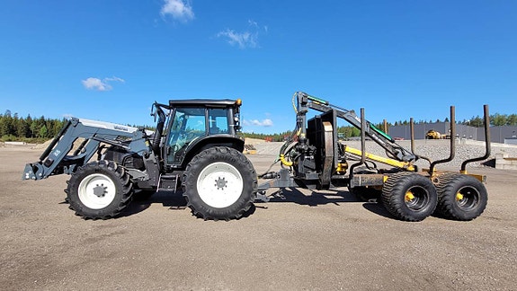 Skogsekipage Valtra N113 HiTech / Moheda 141-4WD Skogsvagn