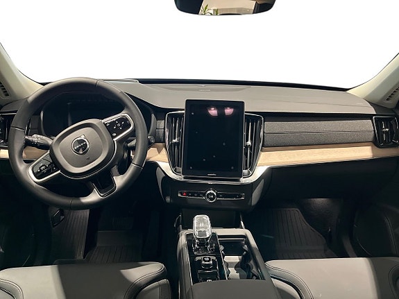 Volvo XC90 5 of 14