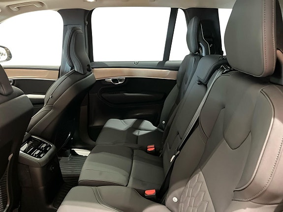 Volvo XC90 6 of 14