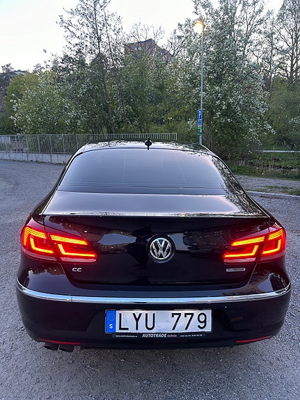 Volkswagen CC 2 of 5