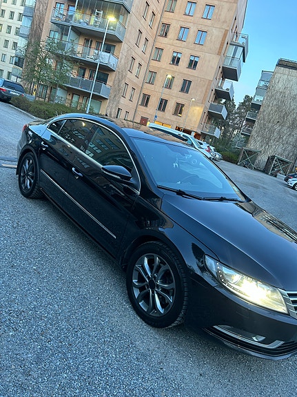 Volkswagen CC 3 of 5