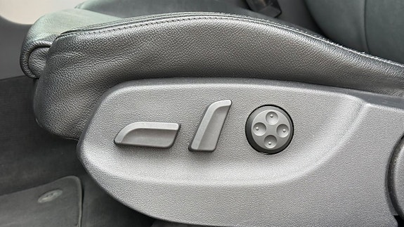 Audi A6 11 of 30
