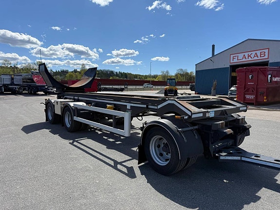 Lastväxlarvagn 30 tons med tipp och glider (BEG)