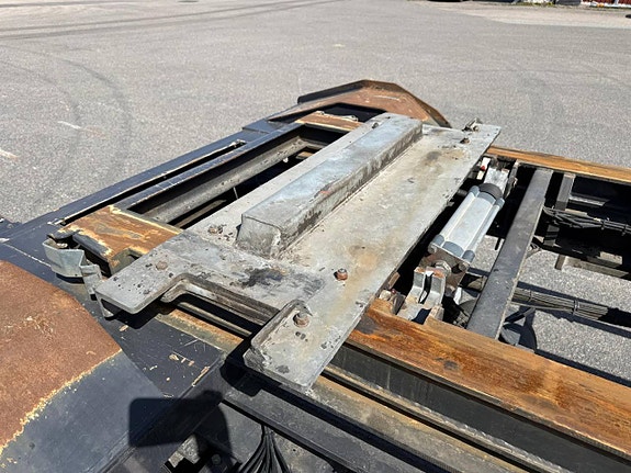 Lastväxlarvagn 30 tons med tipp och glider (BEG) 5 of 8
