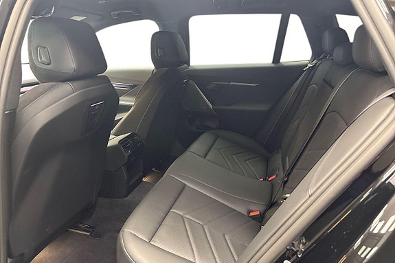 BMW 530e 12 of 17