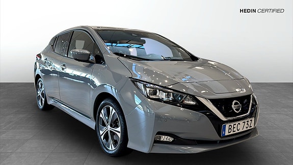 Nissan Leaf 2 of 5
