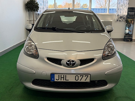 Toyota Aygo 7 of 14