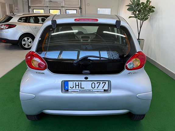 Toyota Aygo 4 of 5
